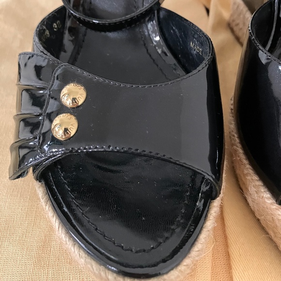 LOUIS VUITTON PATENT LEATHER WEDGES - Picture 7 of 15